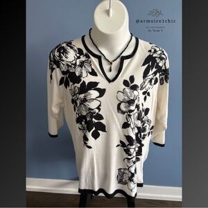 Floral Black & White Knit Tunic Sweater Top | Women’s Size 1X | unknown brand